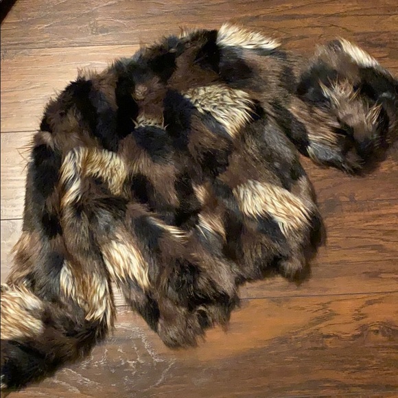 Fun fur jacket - Picture 2 of 4
